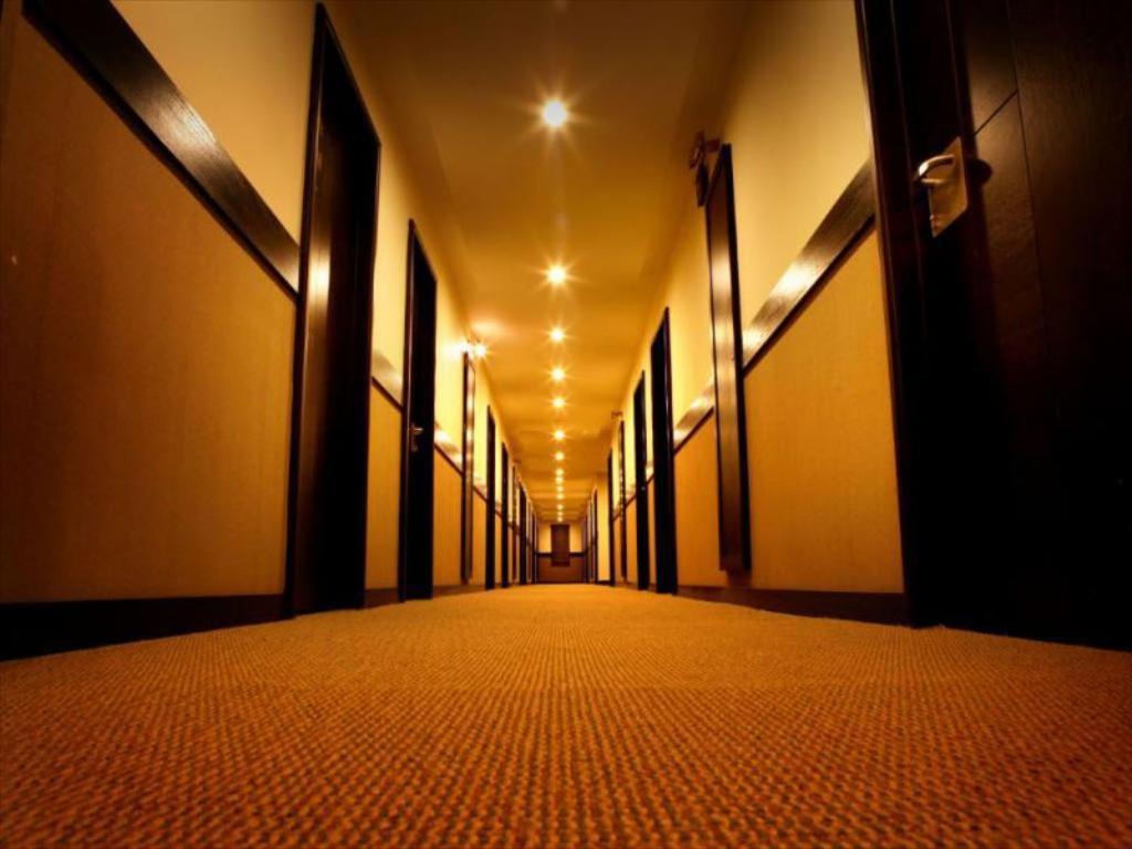 Sunflower Hotel Mysore Exterior foto