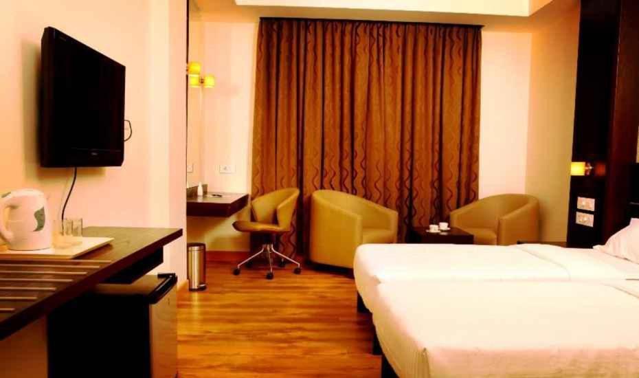 Sunflower Hotel Mysore Exterior foto